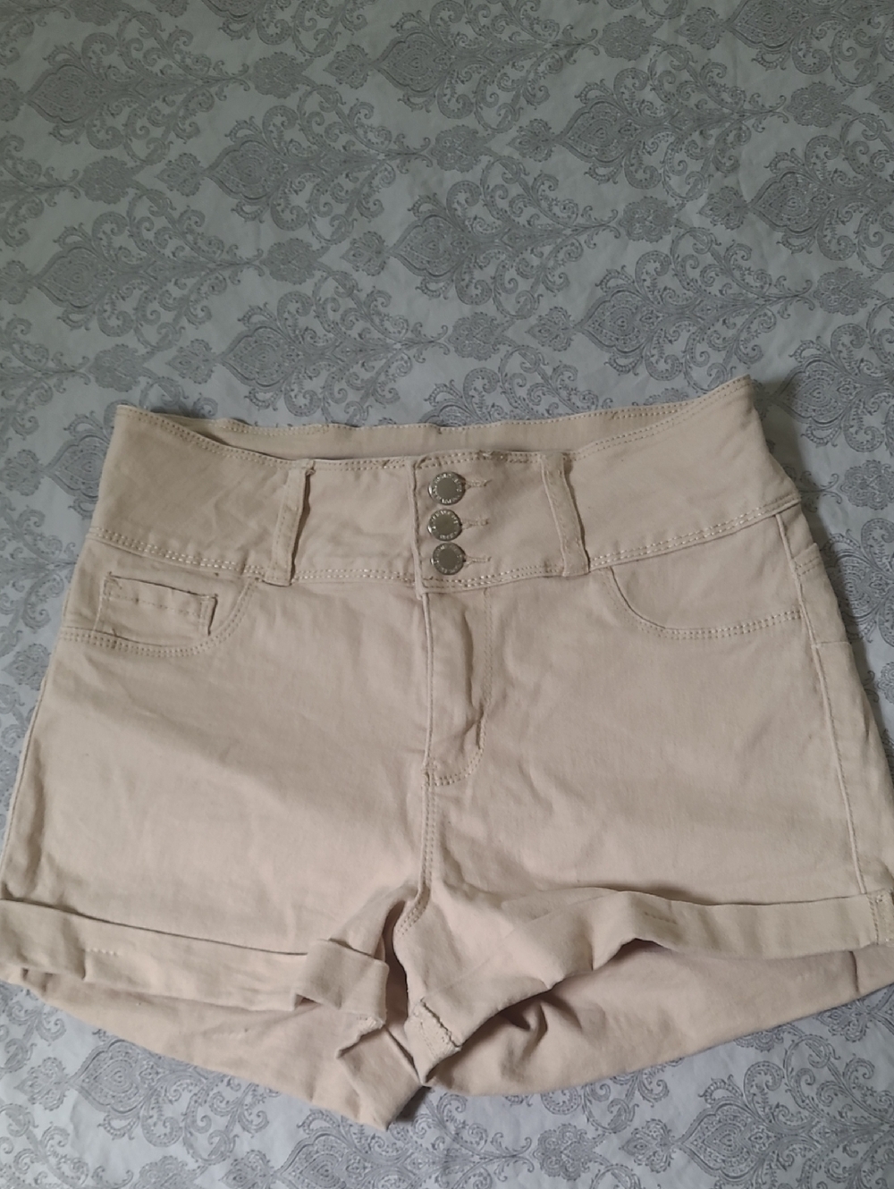 FRENZY High-Waist Cream Women's Shorts